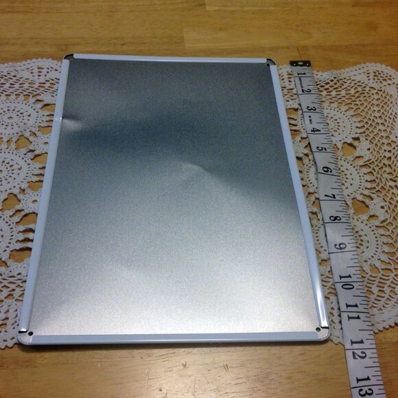 Weimaraner puppy,  thin metal sign, new - Picture 3 of 4